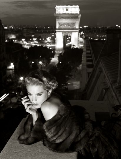 Albert Watson, Lisa Kauffmann, Italian Vogue, Carlo Tivoli, Paris, 1986