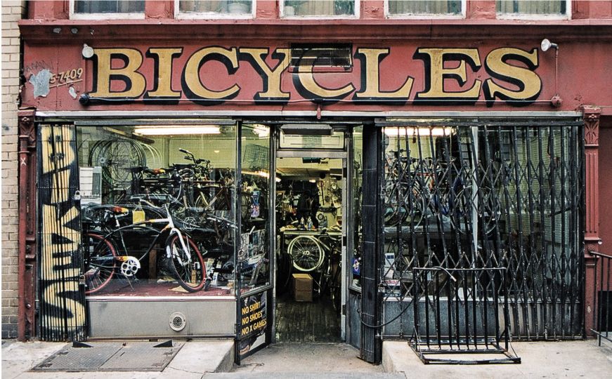 Bicycles © Store Front II, James & Karla Murray courtesy of Clic Gallery