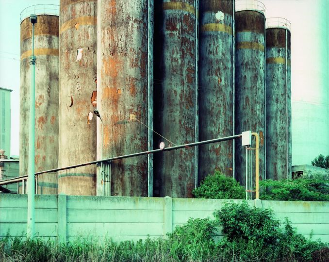 rnMarghera, Via Galvani, 1993rn© Guido Guidi courtesy of Fondazione Cassa di Risparmio di Modena