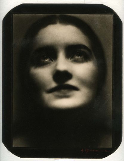 Marcelle Chantal : Extase, 1927 © Albert Rudomine