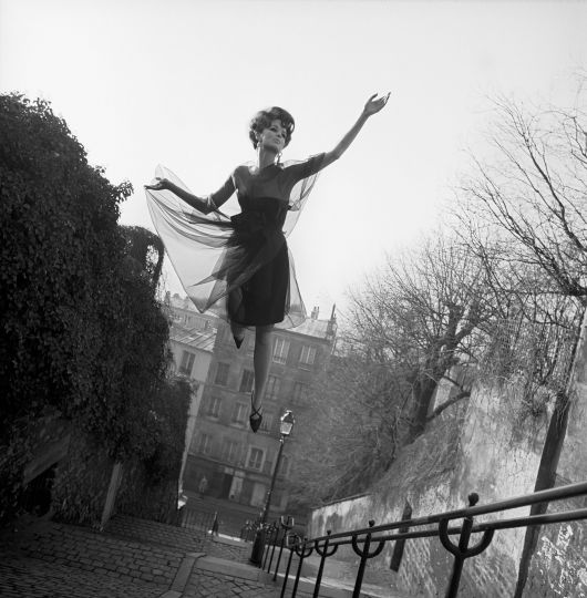 Fly High, Paris, 1965 © Melvin Sokolsky