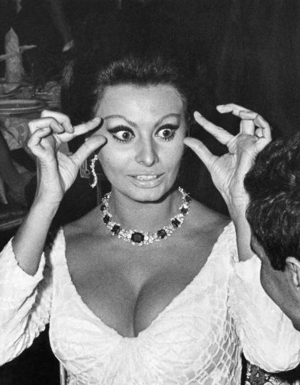 Sophia Loren, rnDecember 22, 1965: New York, NY. Sophia Loren attending a premiere party for --Dr. Zhivago-- at the Americana Hotel. rn© Ron Galella