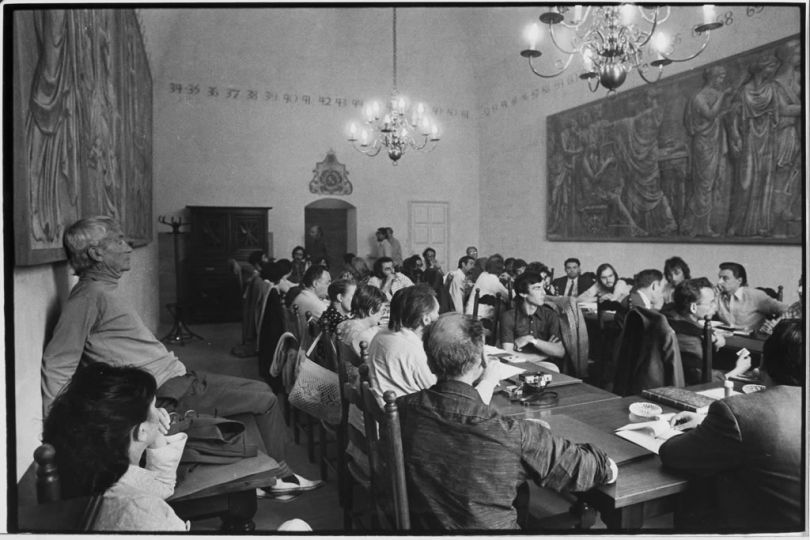 First colloquium at City Hall in Arles © Jean Dieuzaide, Collection Bernard Batais