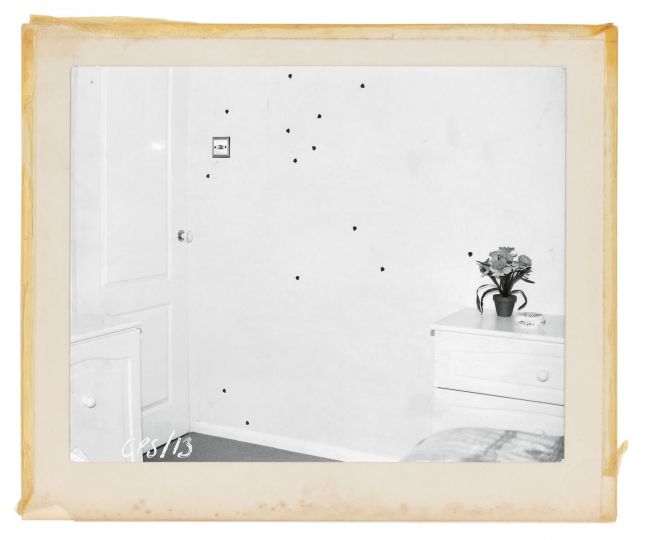 Signs of a Struggle, 2003 © Clare Strand