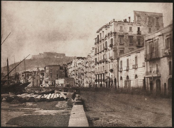 Calvert Richard Jones, Mole with a View of Castel S. Elmo in Naples, 1846 Mole with a View of Castel S. Elmo in Naples, 1846 Calvert Richard Jones, Mole with a View of Castel S. Elmo in Naples, 1846
© Bayerische Staatsgemäldesammlungen / Sammlung Siegert