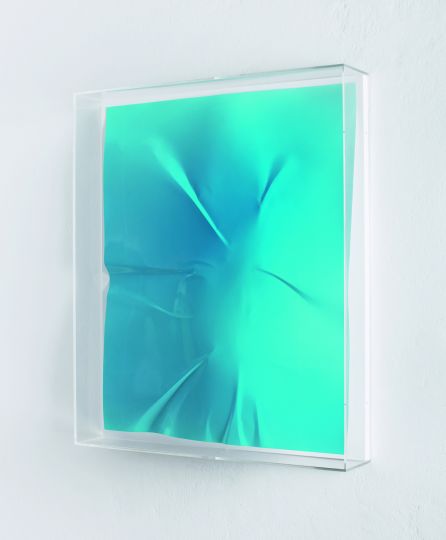 Wolfgang Tillmans, Lighter, blue convex III, 2010