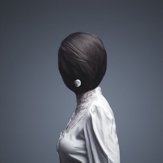 Big Head Poetry III, 2011 © Maia Flore