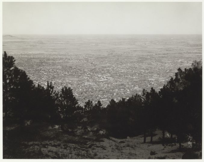 East from Flagstaff Mountain. Boulder County, Colorado, 1975, from the series --From the Missouri West--rnGelatin silver print, Baryt paper (Agfa), (1989) 22.6 x 28.6 cm (image)rnOn permanent loan from Siemens AG, Munich, to the Sammlung Moderne Kunst since 2003rn© Robert Adams