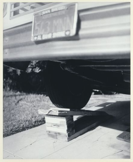 EL NEGRITO, 1997 from the series --There and Gone--rnGelatin silver print, Baryt paper, screen print on photo mount card 55.4 x 45.0 cm (image)rnOn permanent loan from Siemens AG, Munich, to the Sammlung Moderne Kunst since 2003rn© John Gossage
