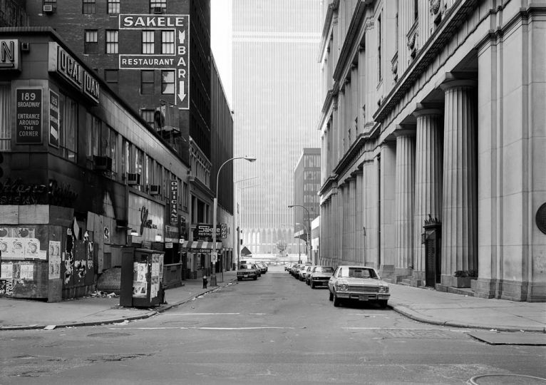 Dey Street, Wall Street/New York 1978 © Thomas Struth / Courtesy Schirmer/Mosel