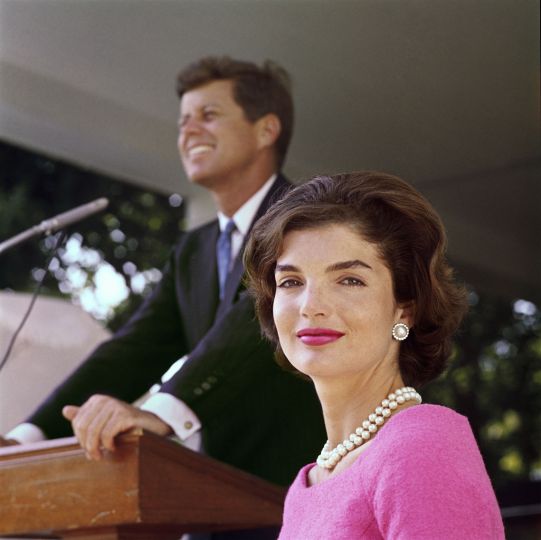 Jackie was first shot by Mark Shaw for a cover story in LIFE published August 24th, 1959. Titled “Jackie Kennedy—a Front Runner’s Appealing Wife” this photo essay started the relationship that resulted in some of the most famous and enduring photos of the Kennedy family during  JFK’s presidency © 2012 Mark Shaw / mptvimages.com