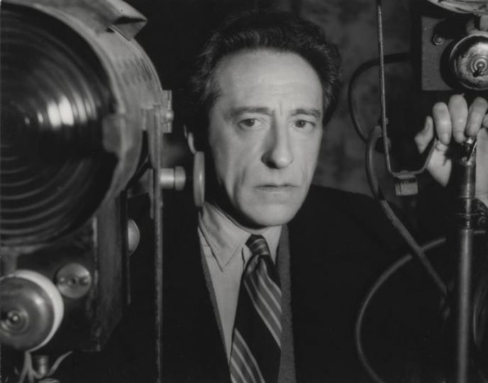 Roger Corbeau, Jean Cocteau, épreuve gélatino-argentique, 1939. Médiathèque de l'architecture et du patrimoine