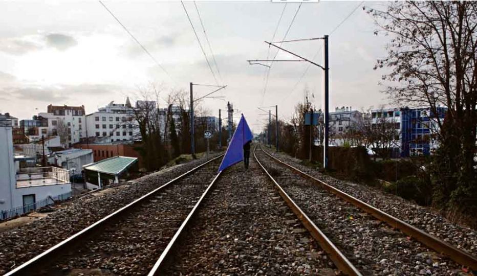 Libération, cahier spécial ville.  Photo Akatre.