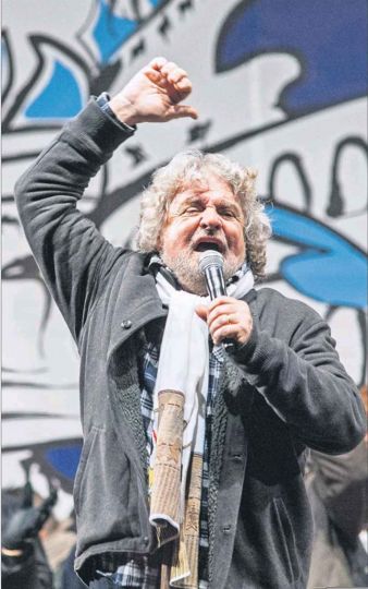 The Observer. Italie, Rome. Avec Beppe Grillo et Berlusconi nos amis italiens ne savent plus où donner de la têteu00a0!  photo G. Cosnich/Getty.