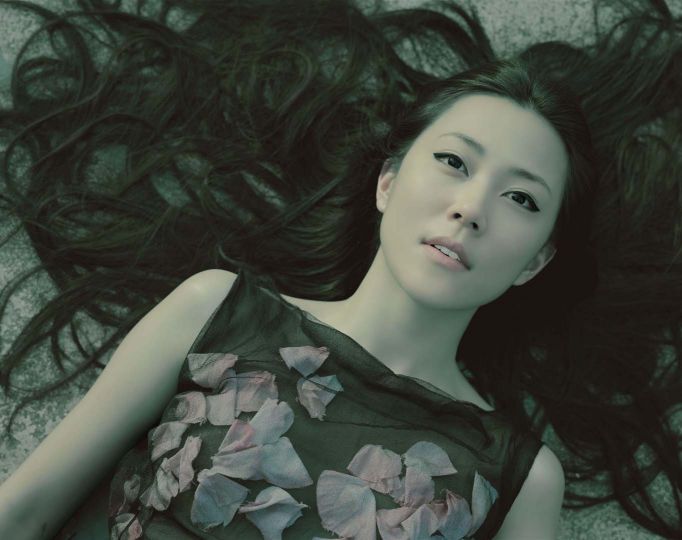 Izima Kaoru,  #484, Kimura Yoshino wears Alexander McQueen, 2007, Diasec, 180 x 240 cm, Ed 5