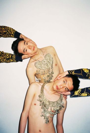 Public © Ren Hang