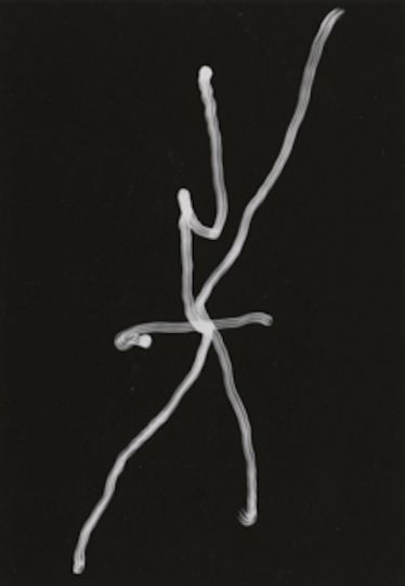 HARRY CALLAHAN  (1912-1999). Camera Movement on Flashlight, 1946-47, gelatin silver print, mounted to board, printed ca. 1946-47. 11,4 x 8,2 cm  ©The Estate of Harry Callahan/Courtesy Pace/MacGill Gallery, New York