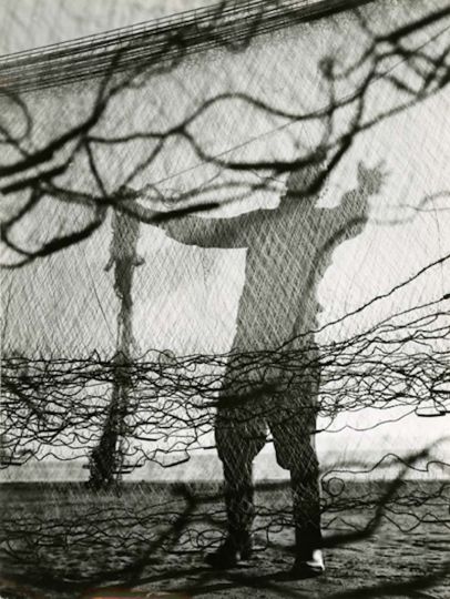 SIEGFRIED LAUTERWASSER, Fischernetze, 1950, gelatin silver print, printed ca. 1950. 23,5 x 17,7 cm © Sigfried Lauterwasser und Foto Lauterwasser