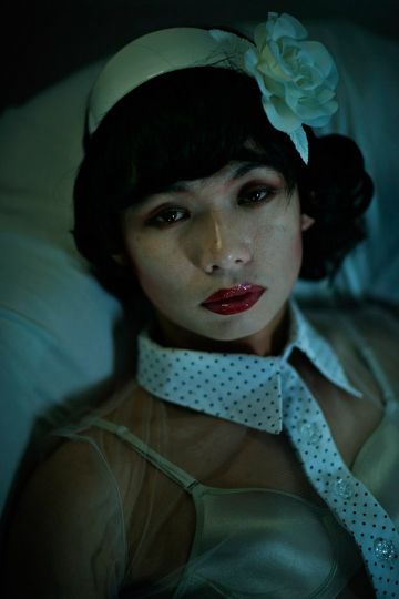 Lune violette, Guangzhou, 2007 © Zhang Hai'er