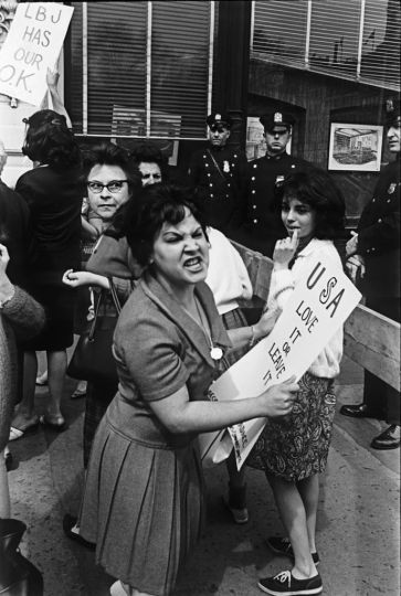 Pro-Vietnam War protest. Union Square, New York City, May 1964. © Benedict J. Fernandez