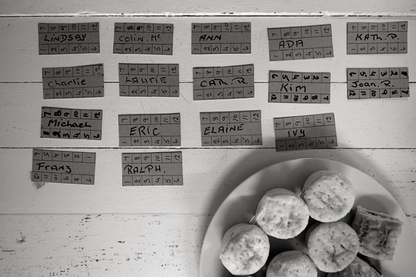 Party pies and name tags - In the Folds of Hills © Kristian Laemmle-Ruff