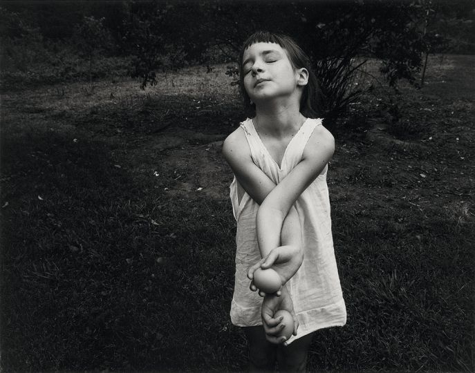 Nancy, Danville (Virginie), 1969 © Emmet Gowin, Courtesy Pace/MacGill Gallery, New York