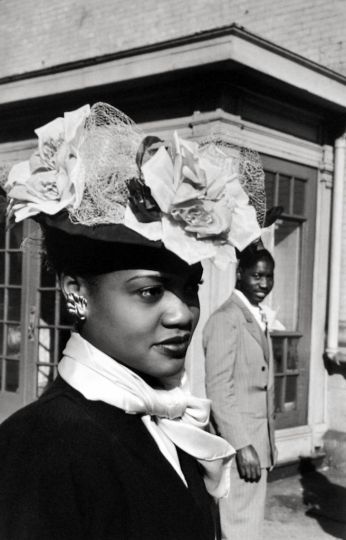 Easter Sunday, Harlem, New York, 1947. Gelatin Silver print © Henri Cartier-Bresson / Magnum Photos
