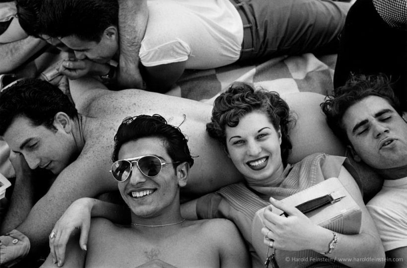 Coney Island Teenagers © Harold Feinstein