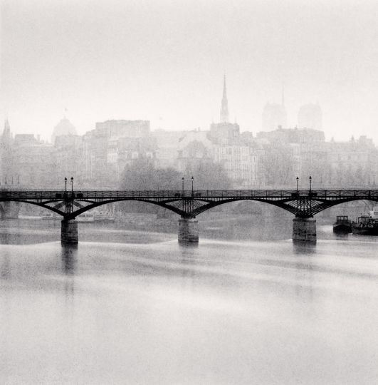 Pont des Arts, Study 3, Paris, France. 1987 © Michael Kenna - musée Carnavalet