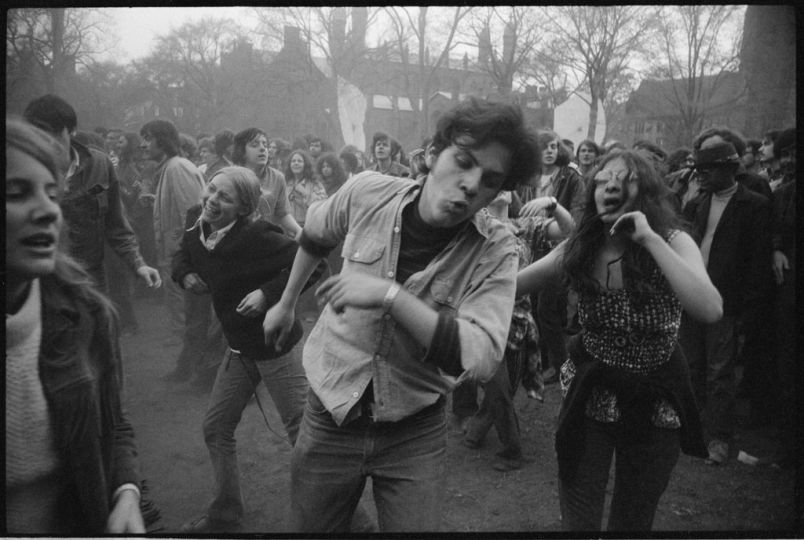 Garry Winogrand, New Haven, Connecticut, 1970; posthumous digital reproduction from original negative; The Garry Winogrand Archive, Center for Creative Photography, The University of Arizona; © The Estate of Garry Winogrand, courtesy Fraenkel Gallery, San Francisco
