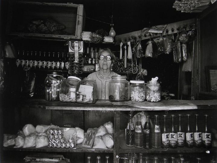 Tienda san Simon, Huehuetenango , 1982 © Daniel Chauche