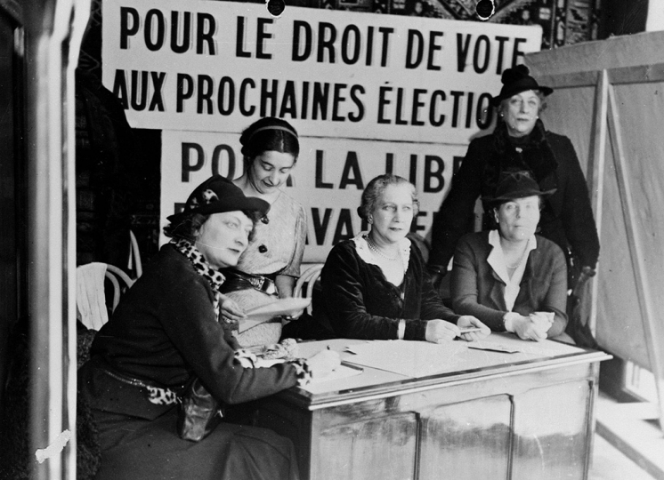 Roger-Viollet : les luttes des femmes, le vote des femmes en France - L ...