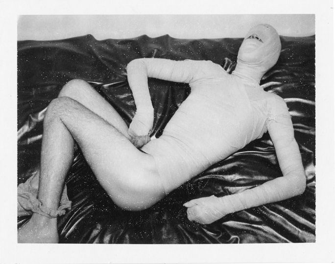 Bandages, 2007 © Benjamin Fredrickson