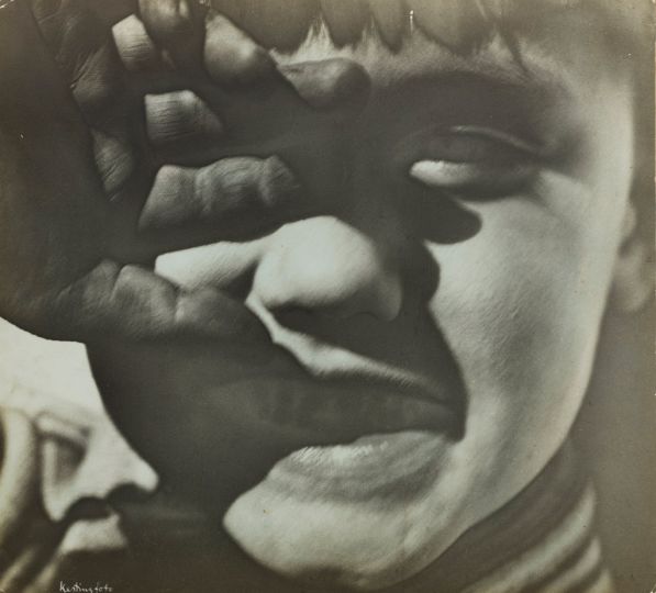 Edmund Kesting (German, 1892-1970). Glance to the Sun. 1928. Gelatin silver print. 13 1/16 x 14 1/2u2033 (33.2 x 36.8 cm). The Museum of Modern Art, New York, Thomas Walther Collection. Gift of Thomas Walther © 2014 / Artists Rights Society (ARS), New York / VG Bild-Kunst, Bonn