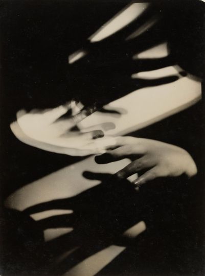 Osamu Shiihara (Japanese, 1905-1974). Construction of Hand. 1932-41. Gelatin silver print. 11 7/8 x 8 7/8u2033 (30.2 x 22.5 cm). The Museum of Modern Art, New York, Thomas Walther Collection. Gift of Thomas Walther © 2014 Estate of Osamu Shiihara, care of Tomatsu Shiihara, Japan