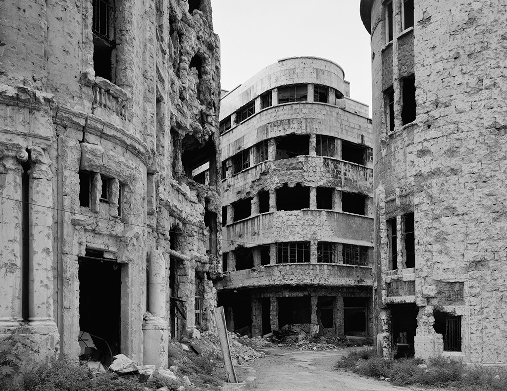 Abbaye De Jumièges : Beirut By Gabriele Basilico - The Eye Of ...