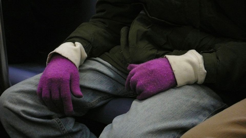 Purple Gloves © Neal Slavin
