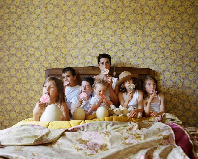 Famille nombreuse © Estelle Lagarde - agence révélateur
