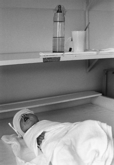 © Kerstin Hacker Maternity Ward