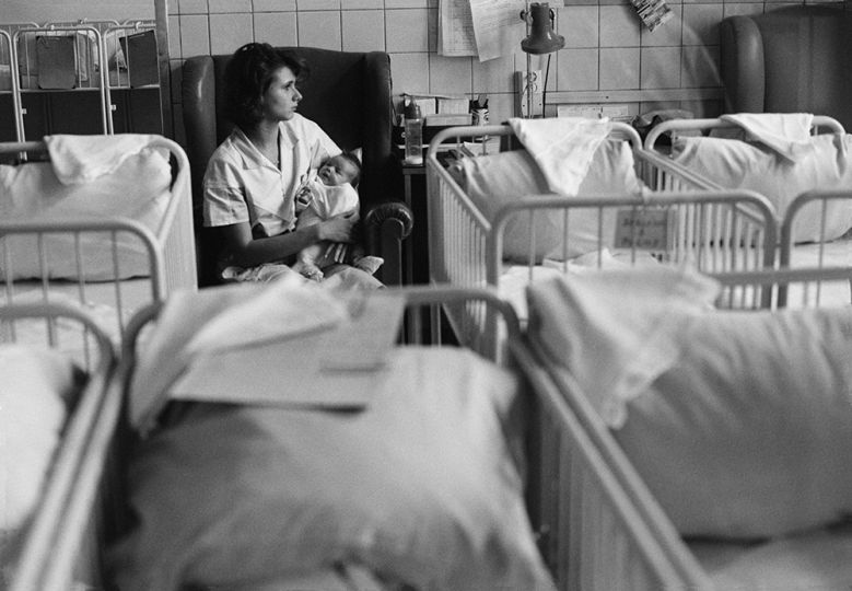 © Kerstin Hacker Maternity Ward