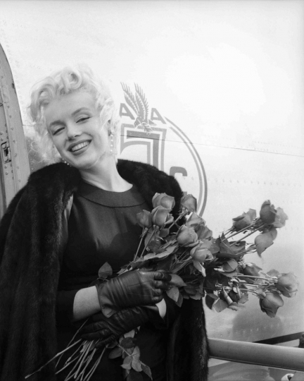 London : Gentlemen prefer Blondes starring Marilyn Monroe by Milton H ...