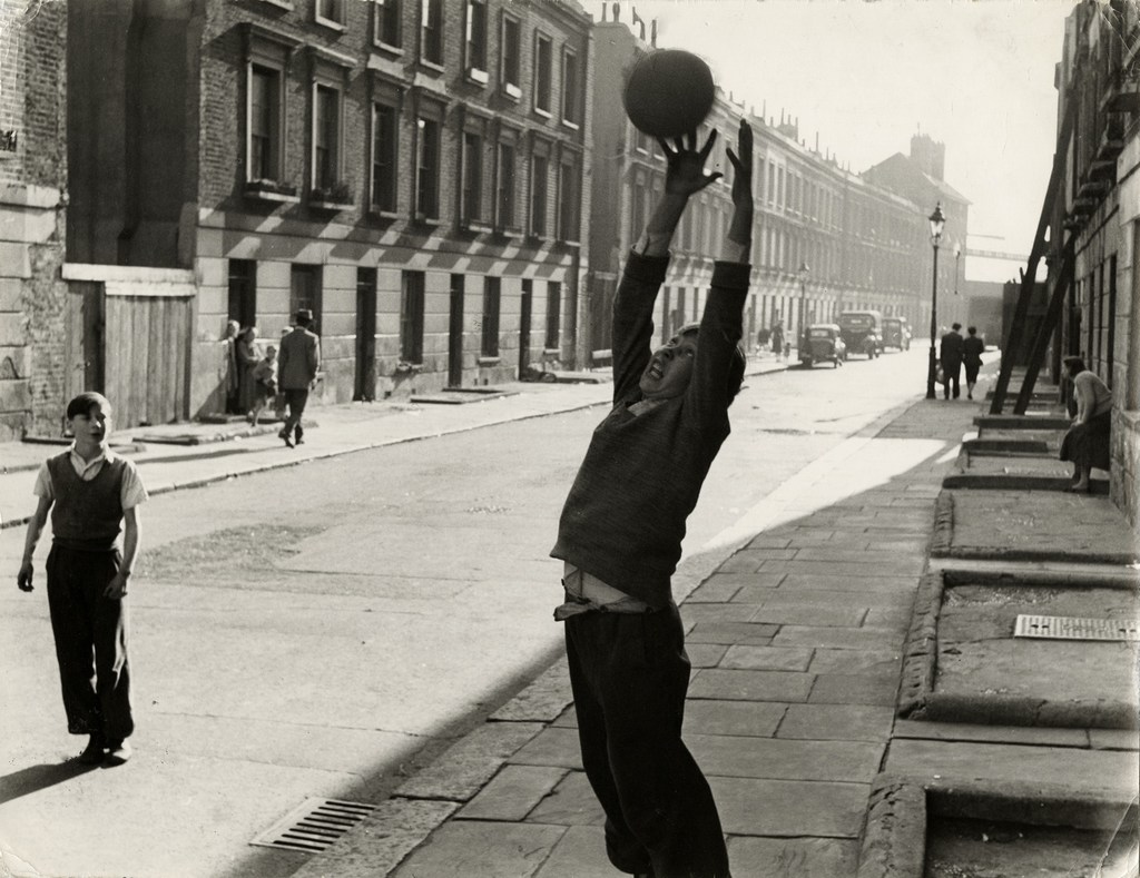 New York : Roger Mayne at Gitterman Gallery - The Eye of Photography ...