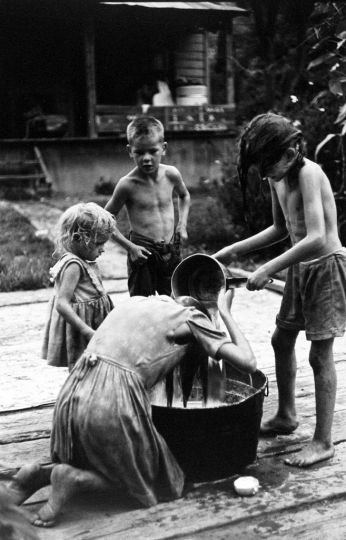 William Gedney, Kentucky, 1964 Vintage gelatin silver print, 12 X 8 1/8 inches