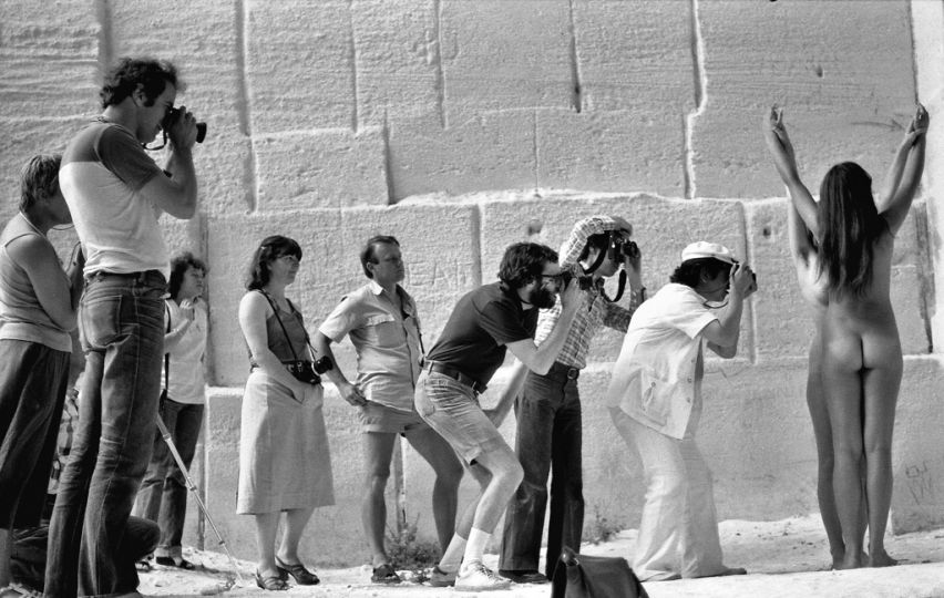 1979 Eikō-Hosoe- Arles atelier 'nu'- photo Jacques-Revon