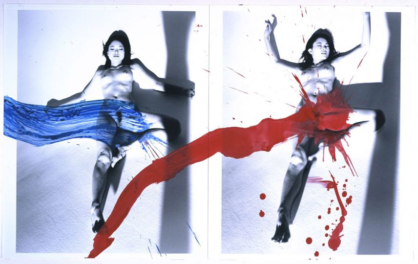 Diptyque : amour de Kaori (Kaori Love – Diptych), 2007, peinture acrylique sur deux tirages noir et blanc, H. 55,9 cm ; L. 91,4 cm, Yoshii Gallery, inv. YG-11017-NA
 © Nobuyoshi Araki / Courtesy eyesencia.
