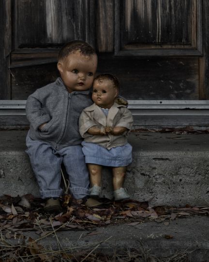 © Kathy Curtis Cahill, Small Comfort