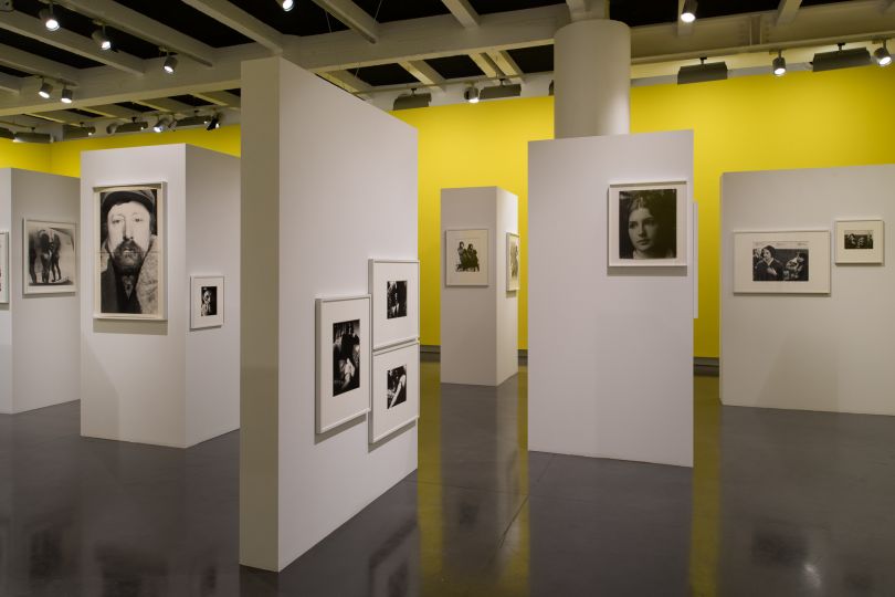 LE BAL © Martin Argyroglo