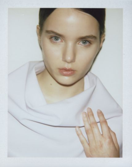 © 2016 Vanessa Beecroft