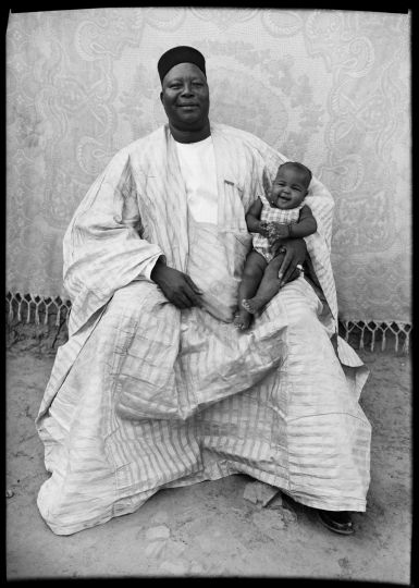 Courtesy: CAAC – The Pigozzi Collection & Galerie Nathalie Obadia Paris/Bruxelles. ©Seydou Keïta/SKPEAC