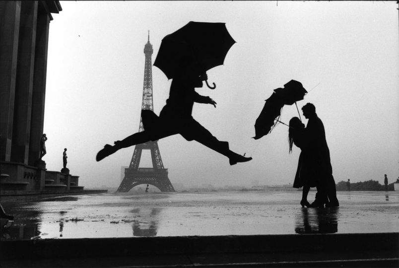 Elliott Erwitt Paris, France (Umbrella Jump), 1989